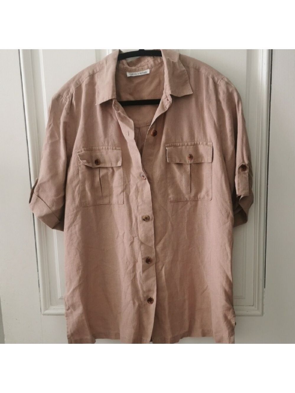 Evelyn & Arthur 100 % linen boxy safari blouse. Size L